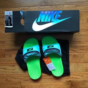 NWT Nike Benassi Fanny Pack Slides